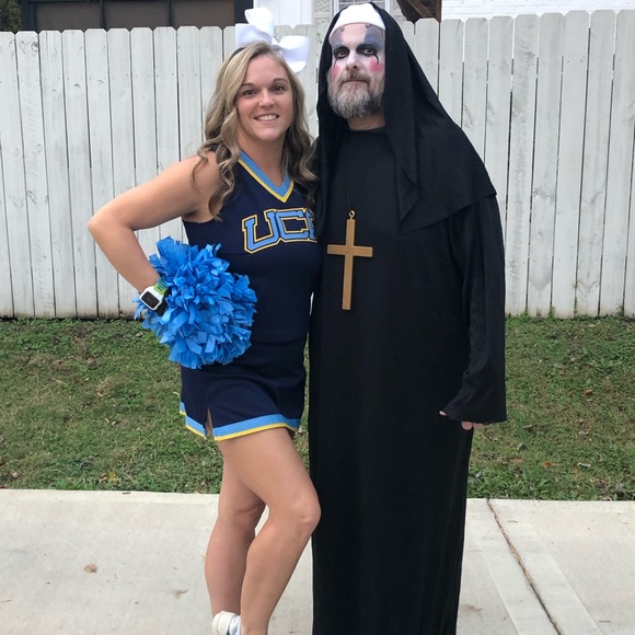 Meet your Posher, Nichole - Picture 4 of 4